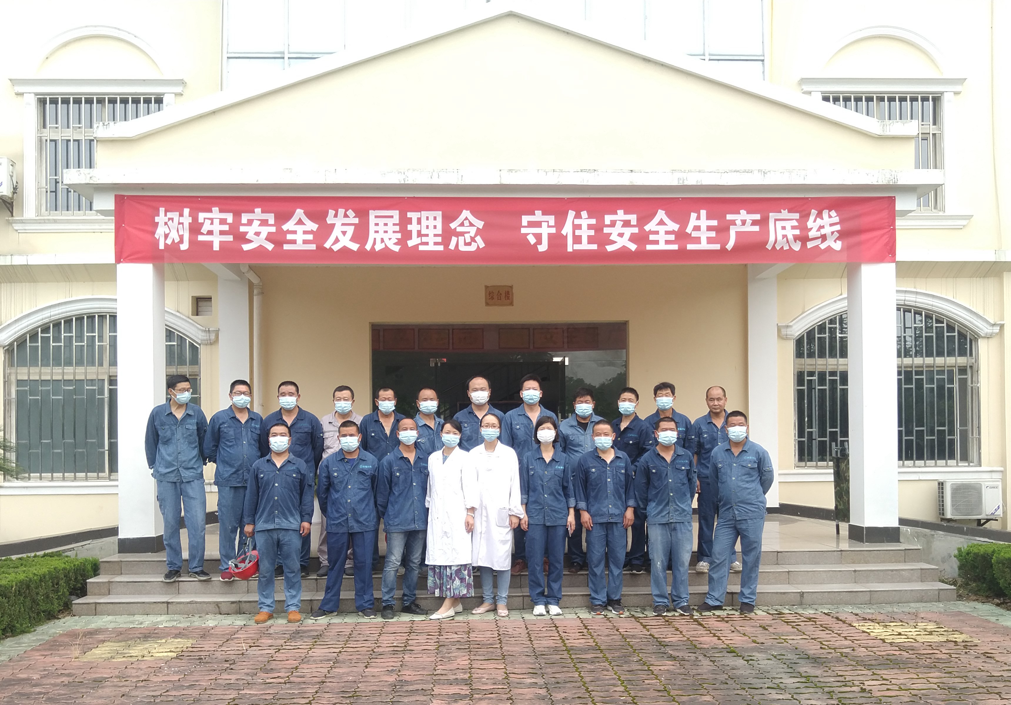 0eb74c19ce4b4446ad5193363da85f6.jpg 0eb74c19ce4b4446ad5193363da85f6.jpg